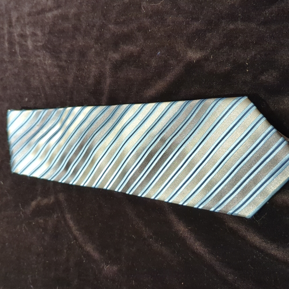 Millimetric Tie